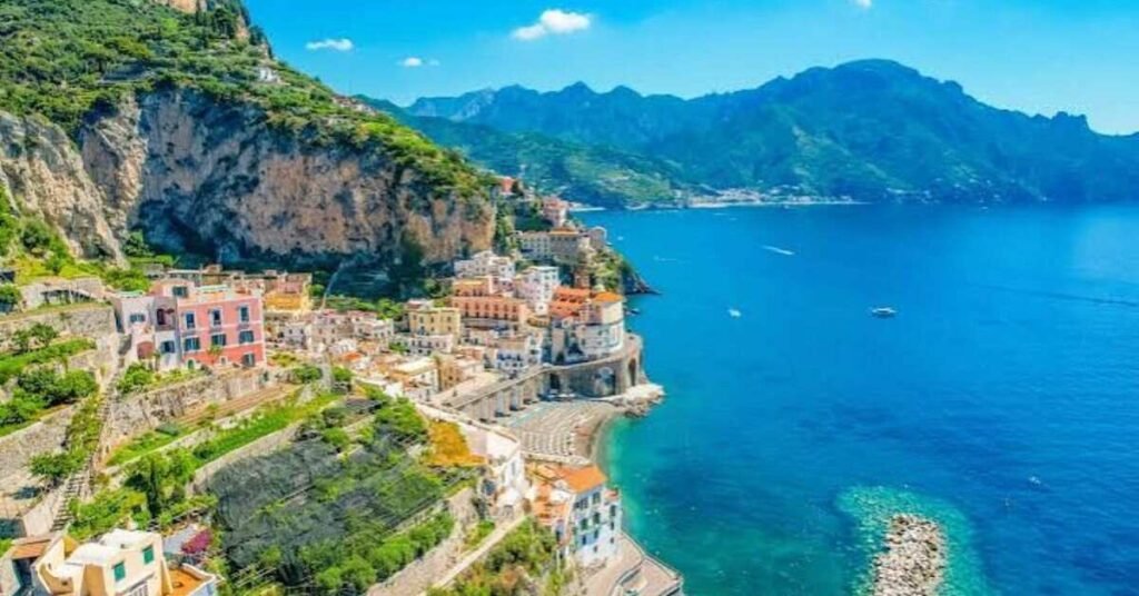 Amalfi Coast, Italy: Colorful Coastal Towns and Sea Views
