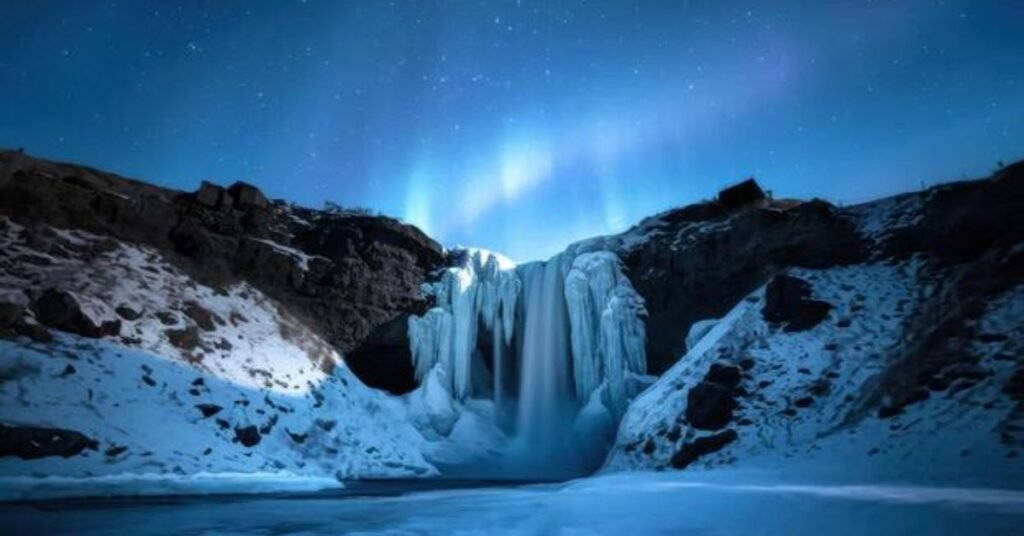 Iceland: Waterfalls, Glaciers and the Northern Lights